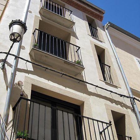 Apartamentos Turisticos Encanto Caces エクステリア 写真